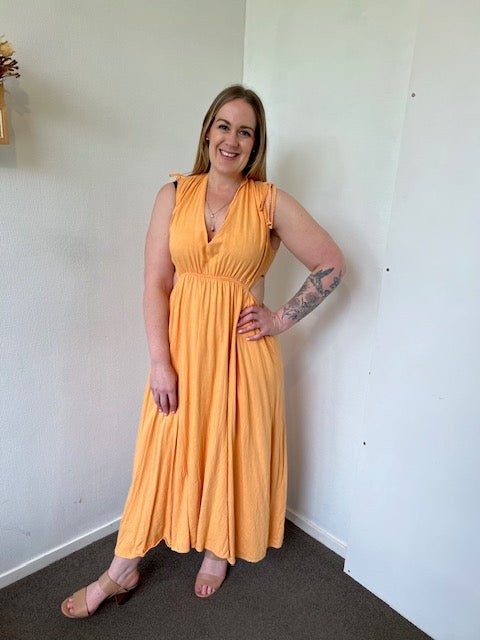 Dana Maxi Dress - Rent a Dress with LS